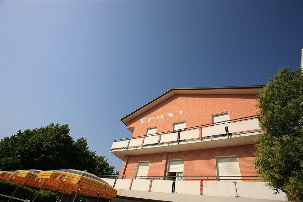 Hotel Trevi Cesenatico Exterior foto